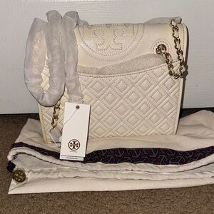 Tory Burch Fleming Patent Medium Bag
